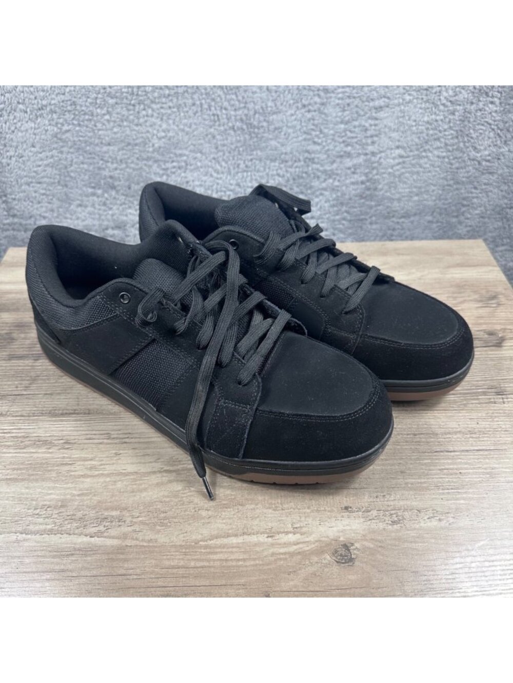 Mens Black Skate Shoes Size 14 Leather & Man-Made Upper Durable Casual Footwear